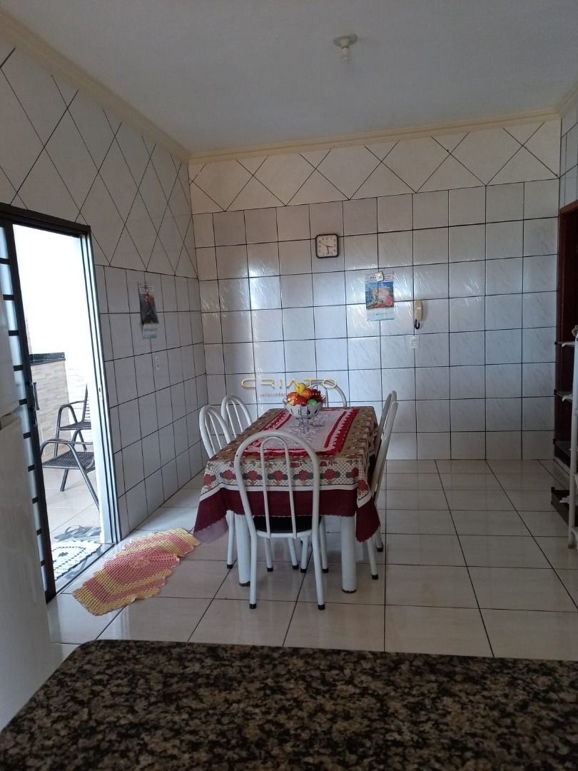 Casa de 4 quartos, 224m² no bairro Itamaraty 2ª Etapa, em Anápolis | Eu Corretor