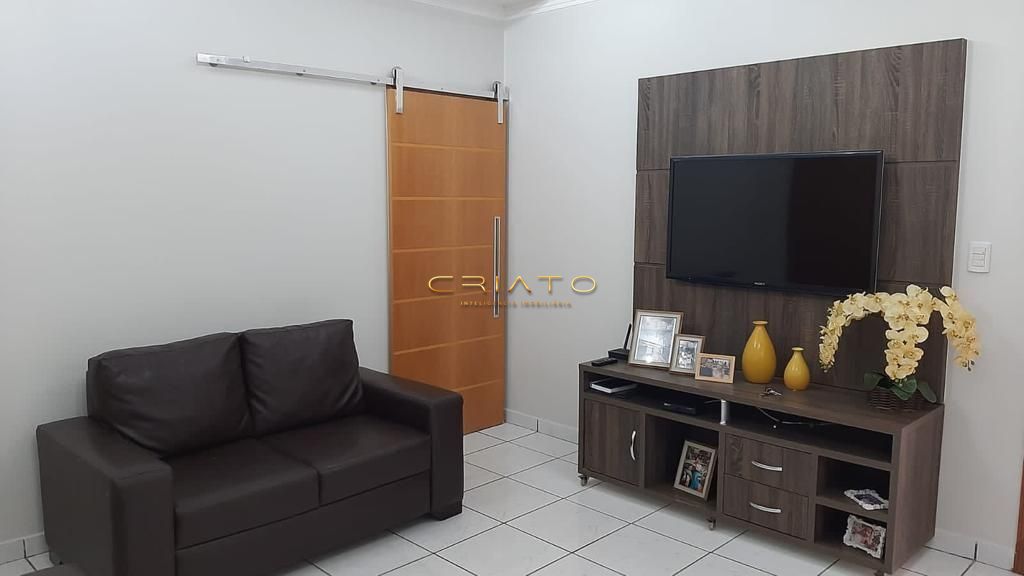 Casa de 3 quartos, 240m² no bairro Itamaraty 4ª Etapa, em Anápolis | Eu Corretor