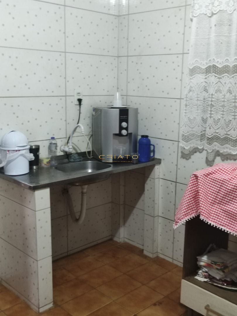 Casa de 2 quartos, 220m² no bairro Parque Residencial das Flores, em Anápolis | Eu Corretor