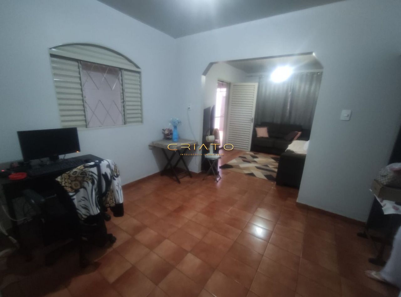 Casa de 2 quartos, 220m² no bairro Parque Residencial das Flores, em Anápolis | Eu Corretor