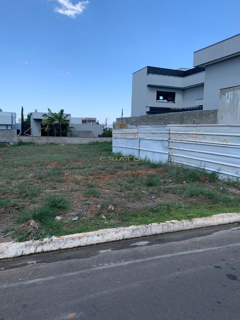 Lote/Terreno de 420m² no bairro Setor Bougainville, em Anápolis | Eu Corretor