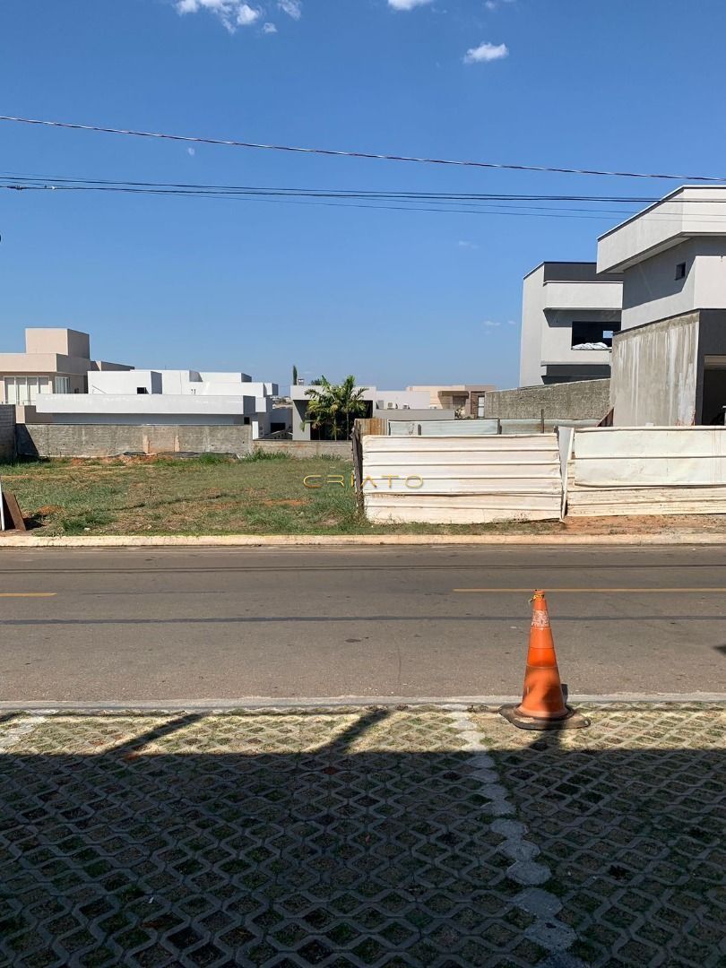 Lote/Terreno de 420m² no bairro Setor Bougainville, em Anápolis | Eu Corretor