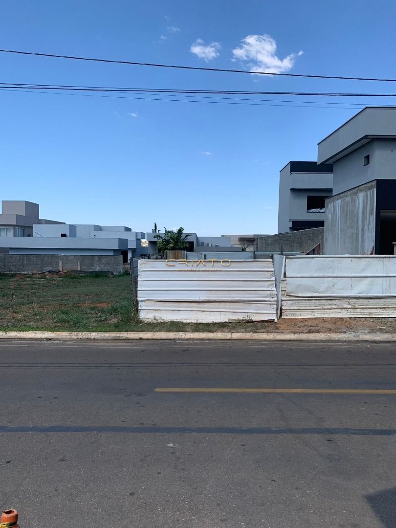 Lote/Terreno de 420m² no bairro Setor Bougainville, em Anápolis | Eu Corretor