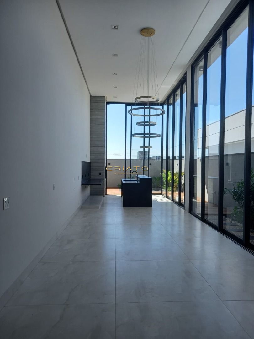 Casa de 3 quartos, 198m² no bairro Condomínio Terras Alpha Anápolis, em Anápolis | Eu Corretor