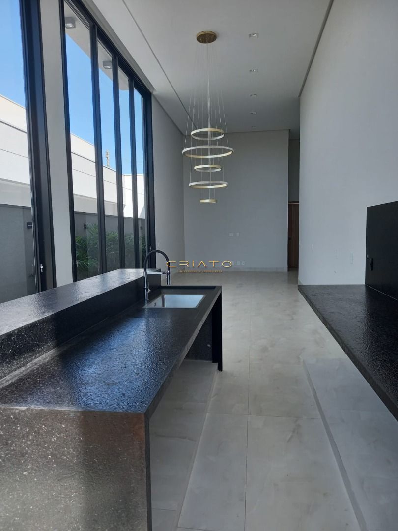 Casa de 3 quartos, 198m² no bairro Condomínio Terras Alpha Anápolis, em Anápolis | Eu Corretor