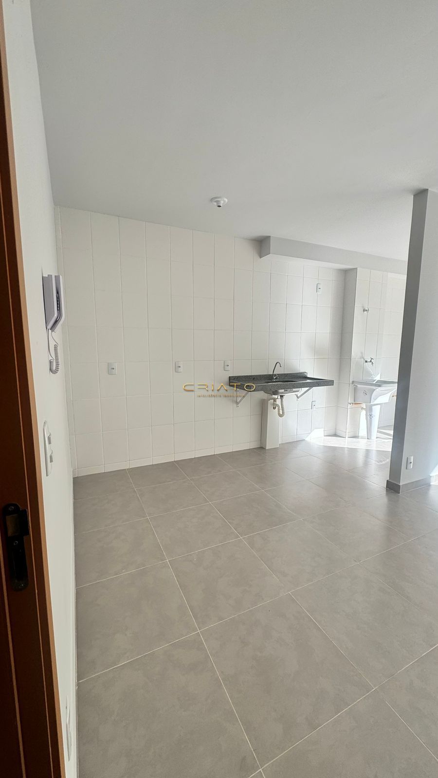 Apartamento para alugar  no Jquei Club - Anpolis, GO. Imveis