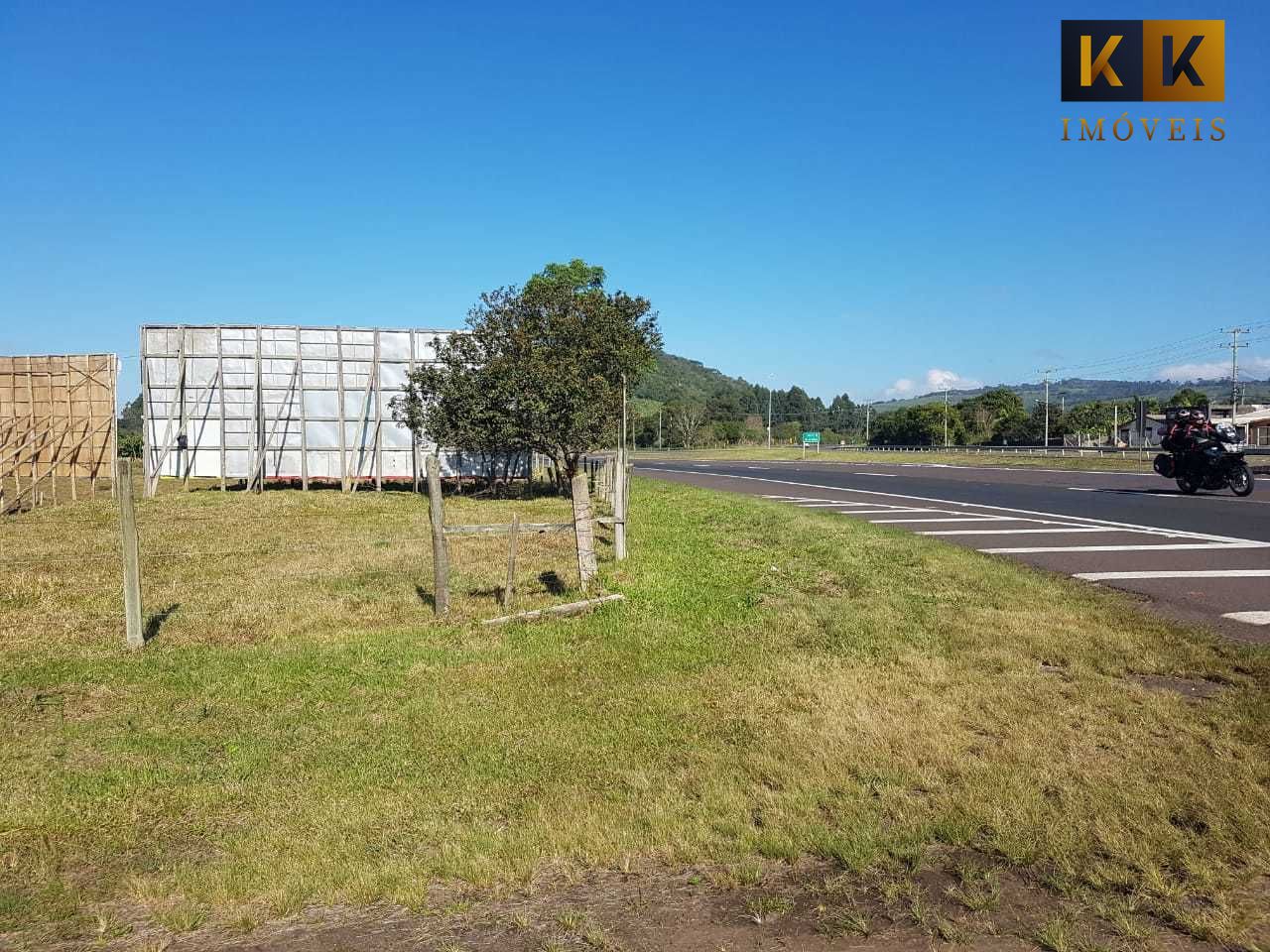 Sítio à venda com 2 quartos, 16750m² - Foto 14