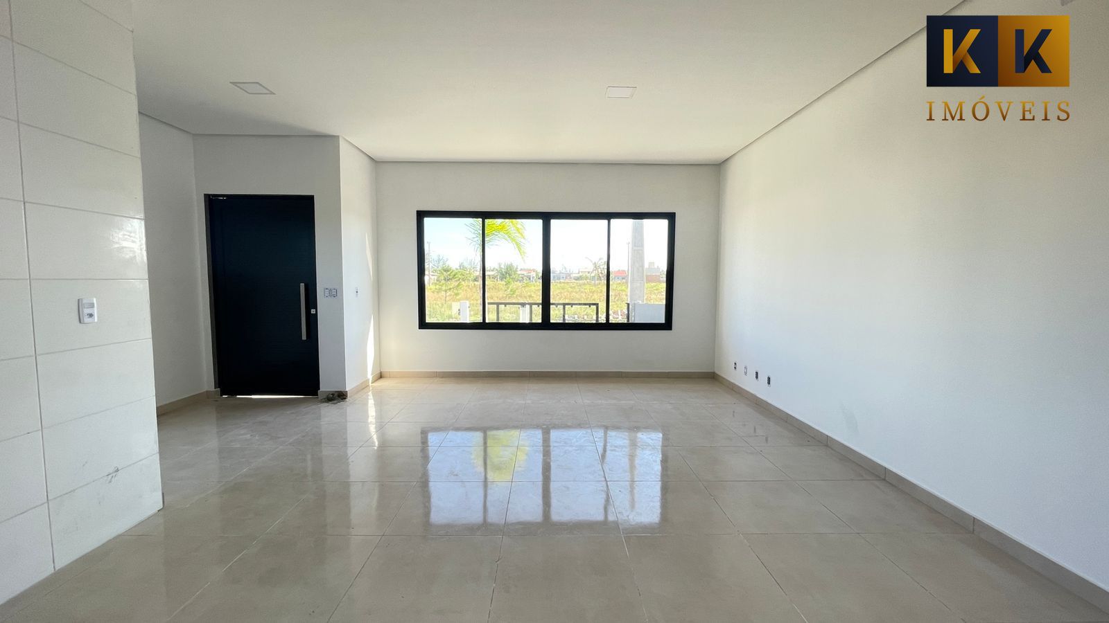 Casa à venda com 3 quartos, 101m² - Foto 3