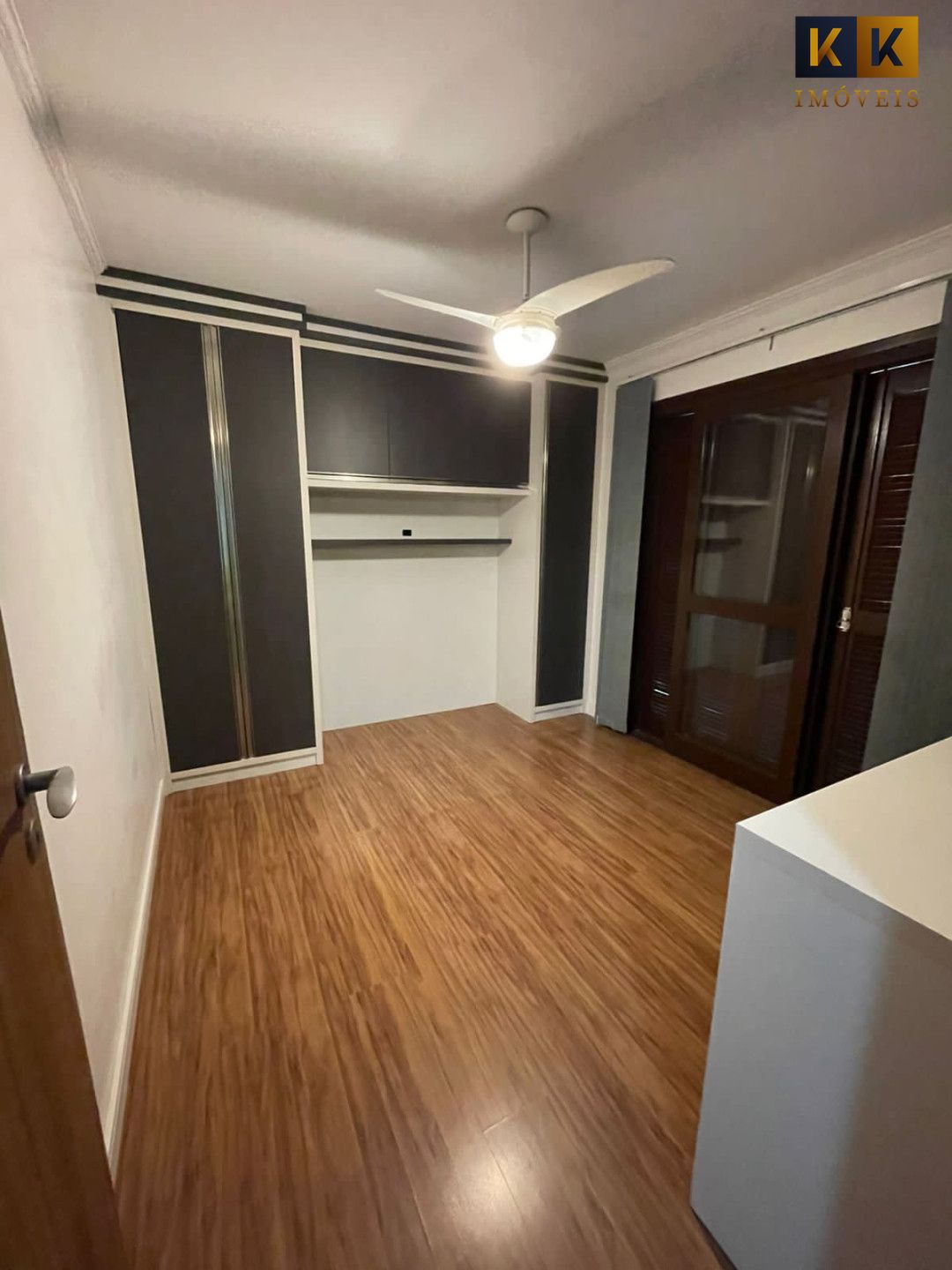 Casa à venda com 4 quartos, 259m² - Foto 12