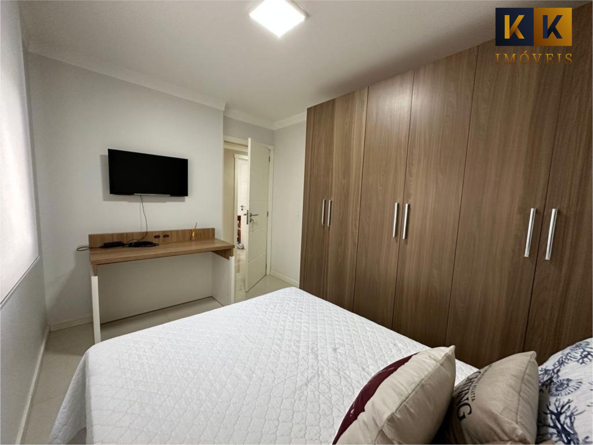 Apartamento à venda com 3 quartos, 97m² - Foto 17