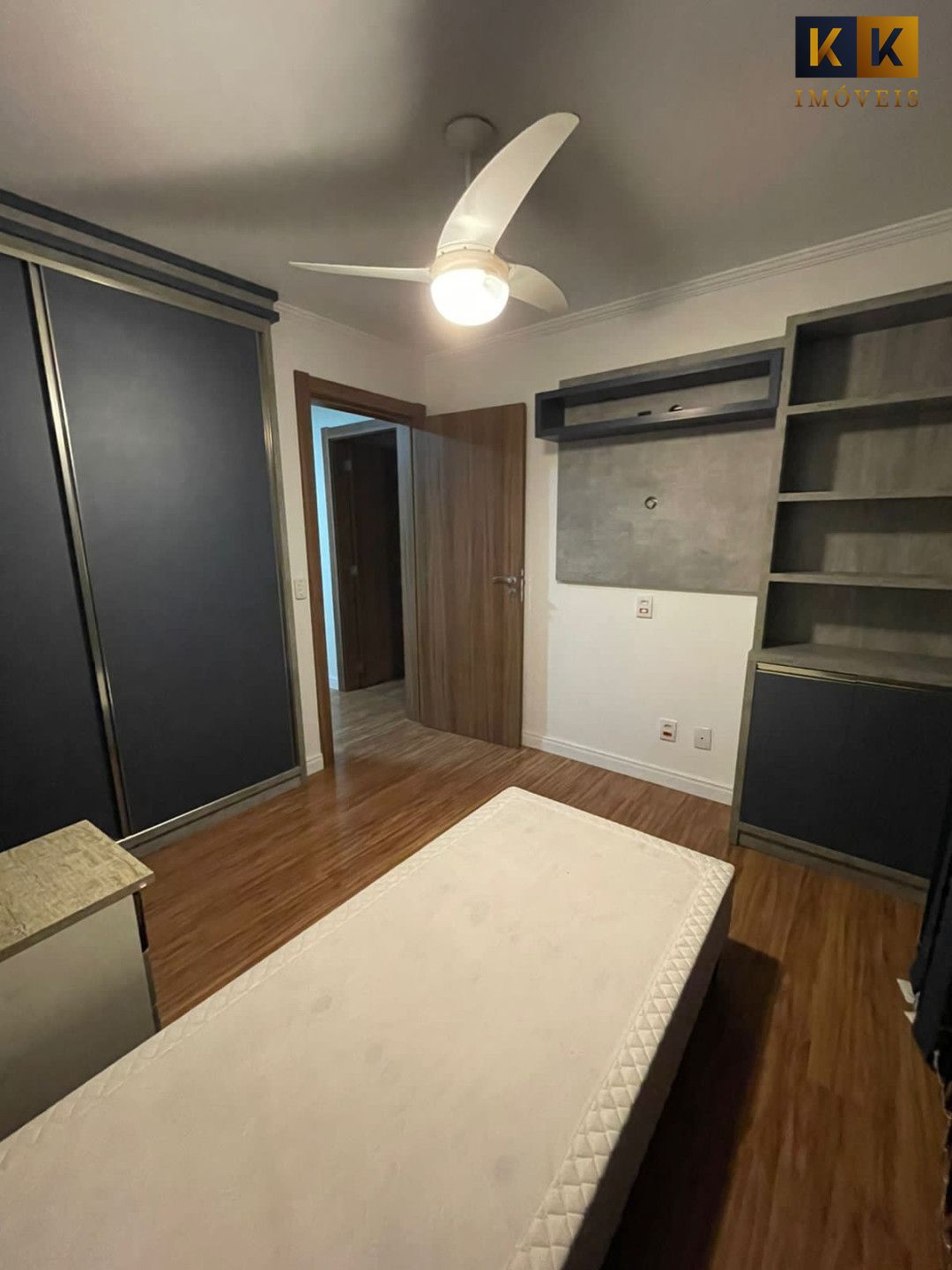 Casa à venda com 4 quartos, 259m² - Foto 13