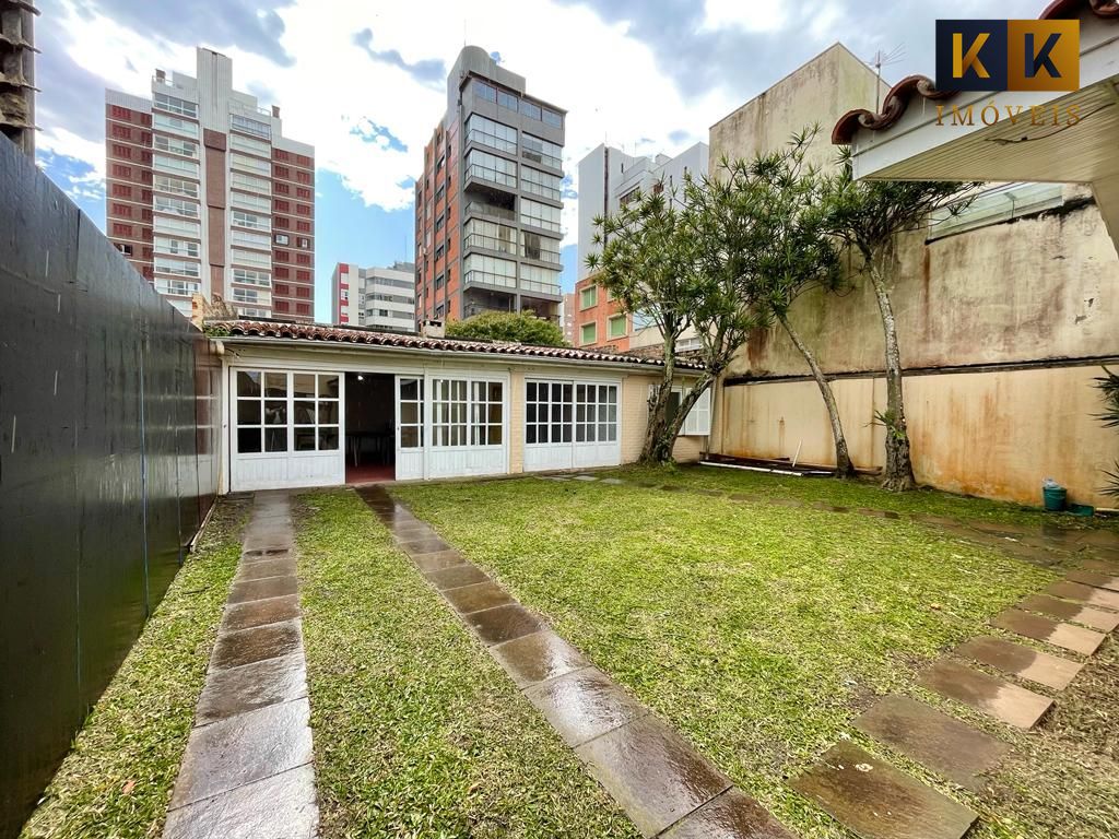 Casa à venda com 4 quartos, 250m² - Foto 18