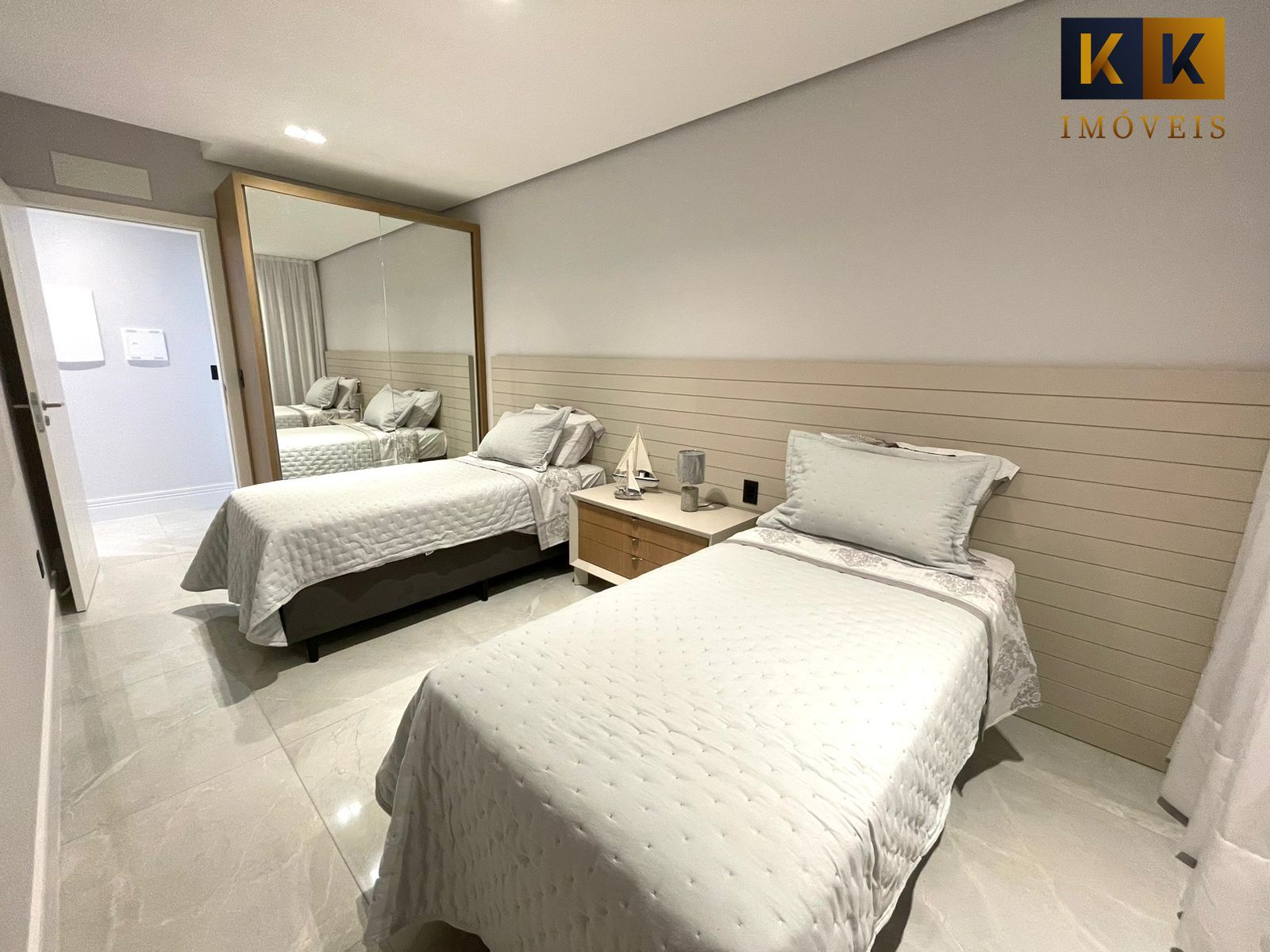 Apartamento à venda com 3 quartos, 90m² - Foto 15