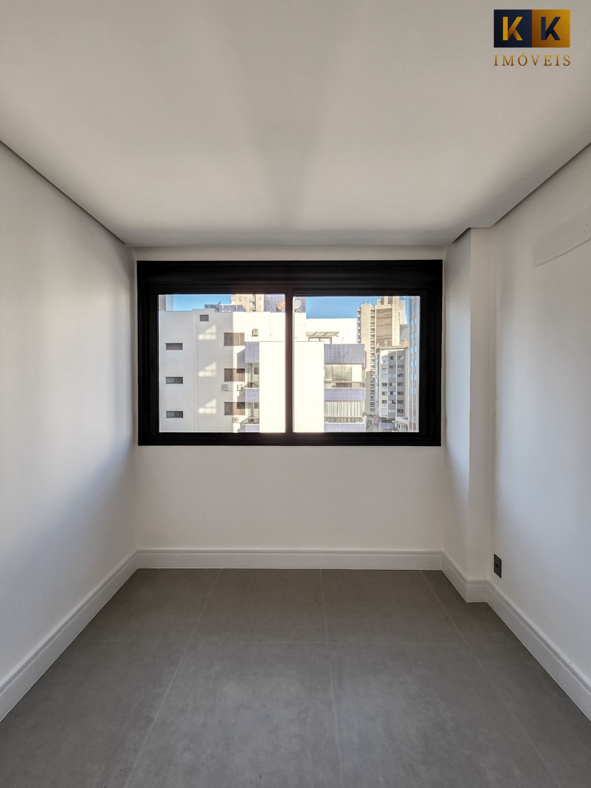 Apartamento à venda com 3 quartos, 103m² - Foto 13