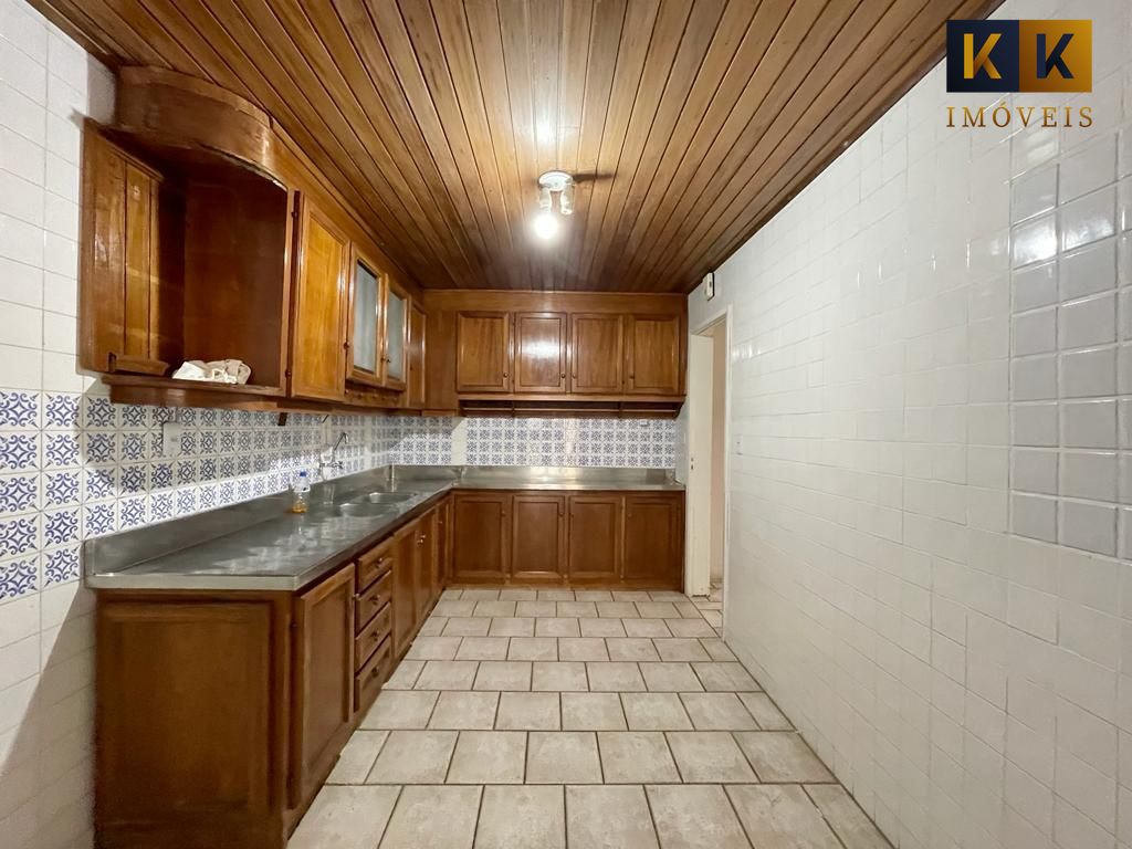 Casa à venda com 4 quartos, 250m² - Foto 13