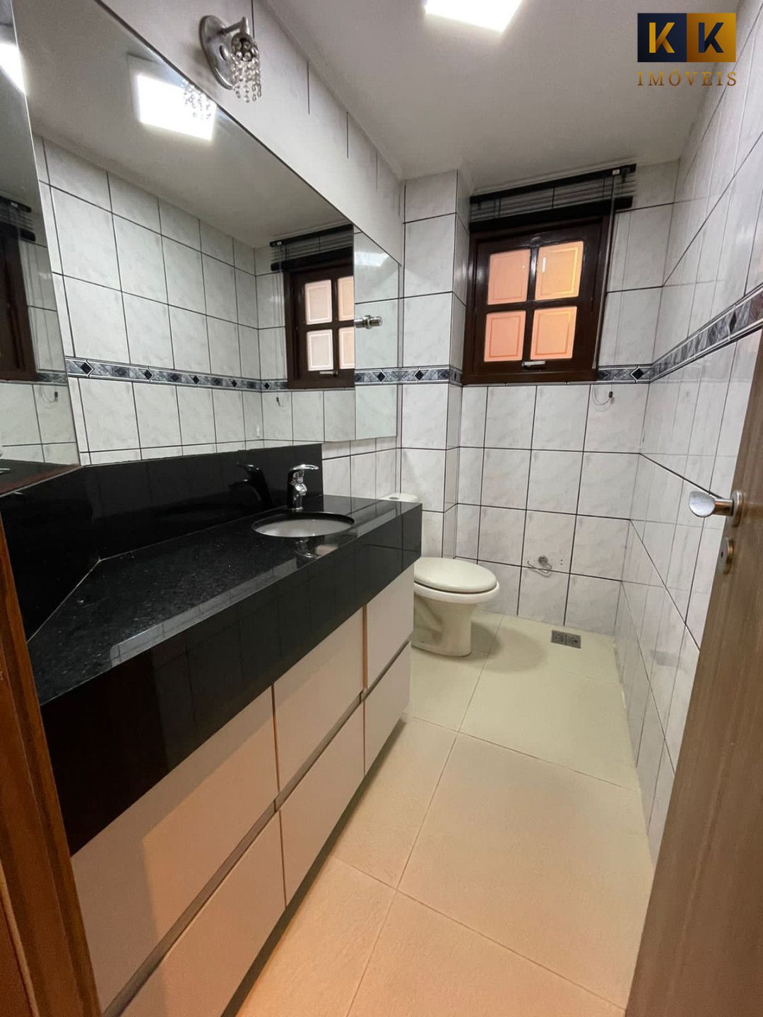 Casa à venda com 4 quartos, 259m² - Foto 15