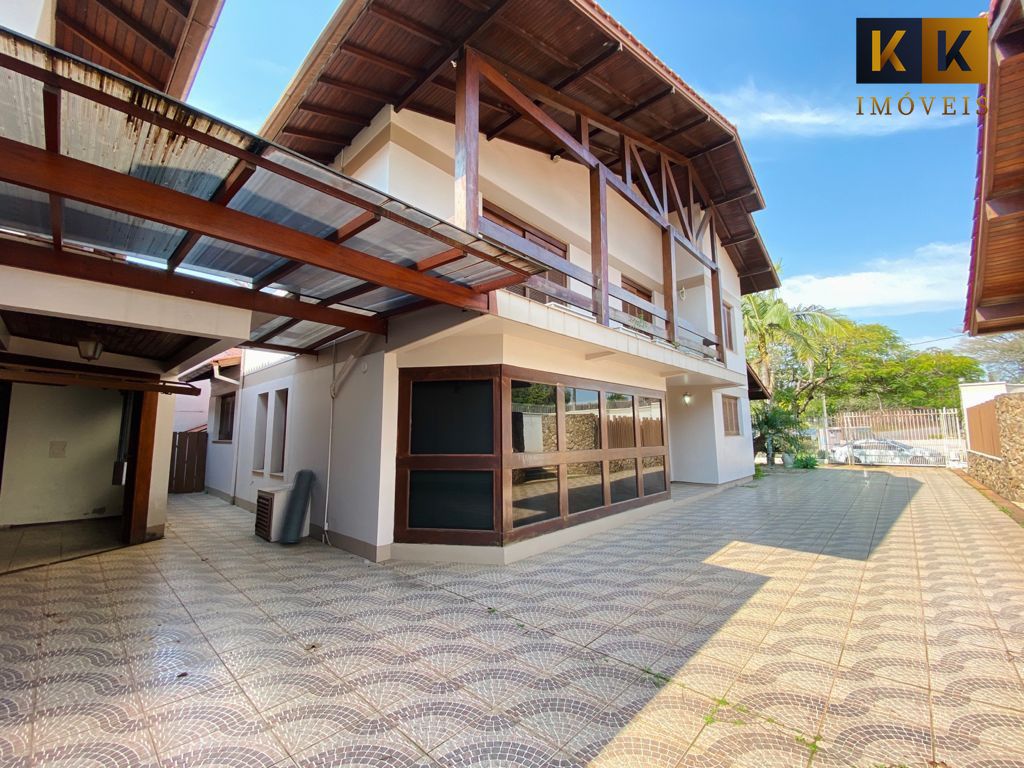 Casa à venda com 3 quartos, 327m² - Foto 6