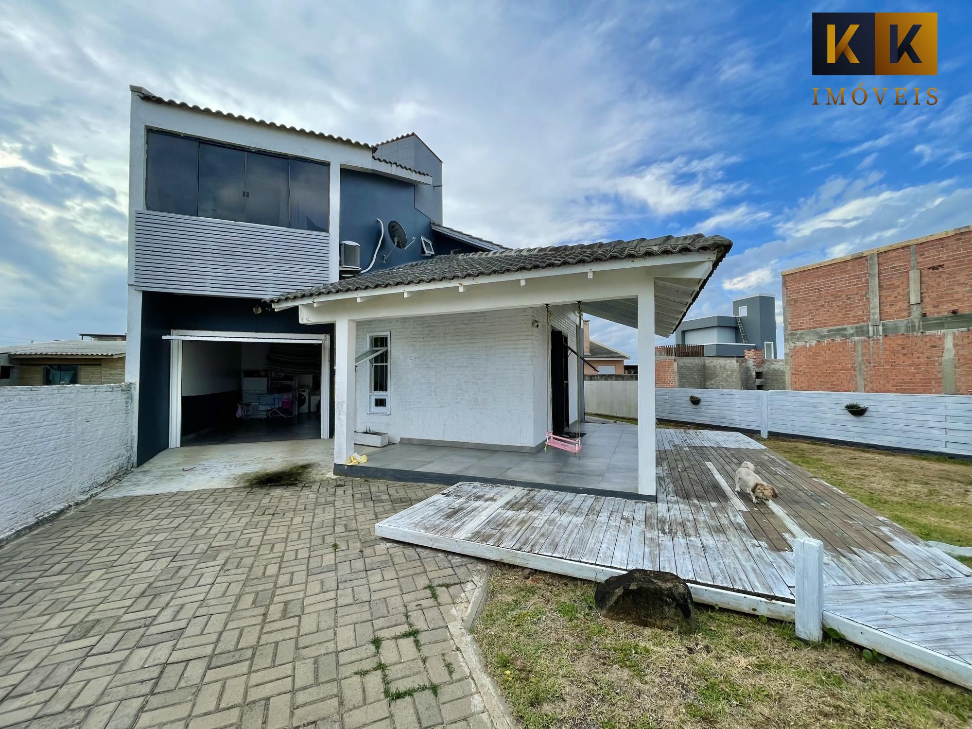 Casa à venda com 2 quartos, 139m² - Foto 1