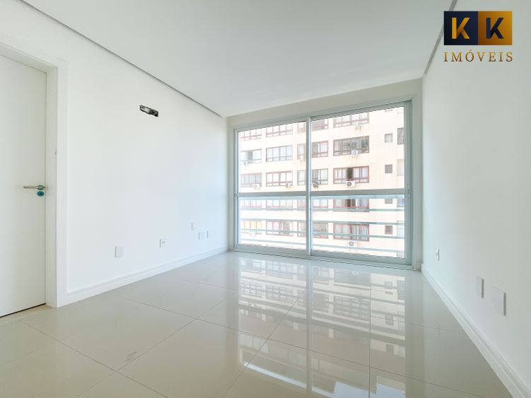 Apartamento à venda com 3 quartos, 202m² - Foto 16