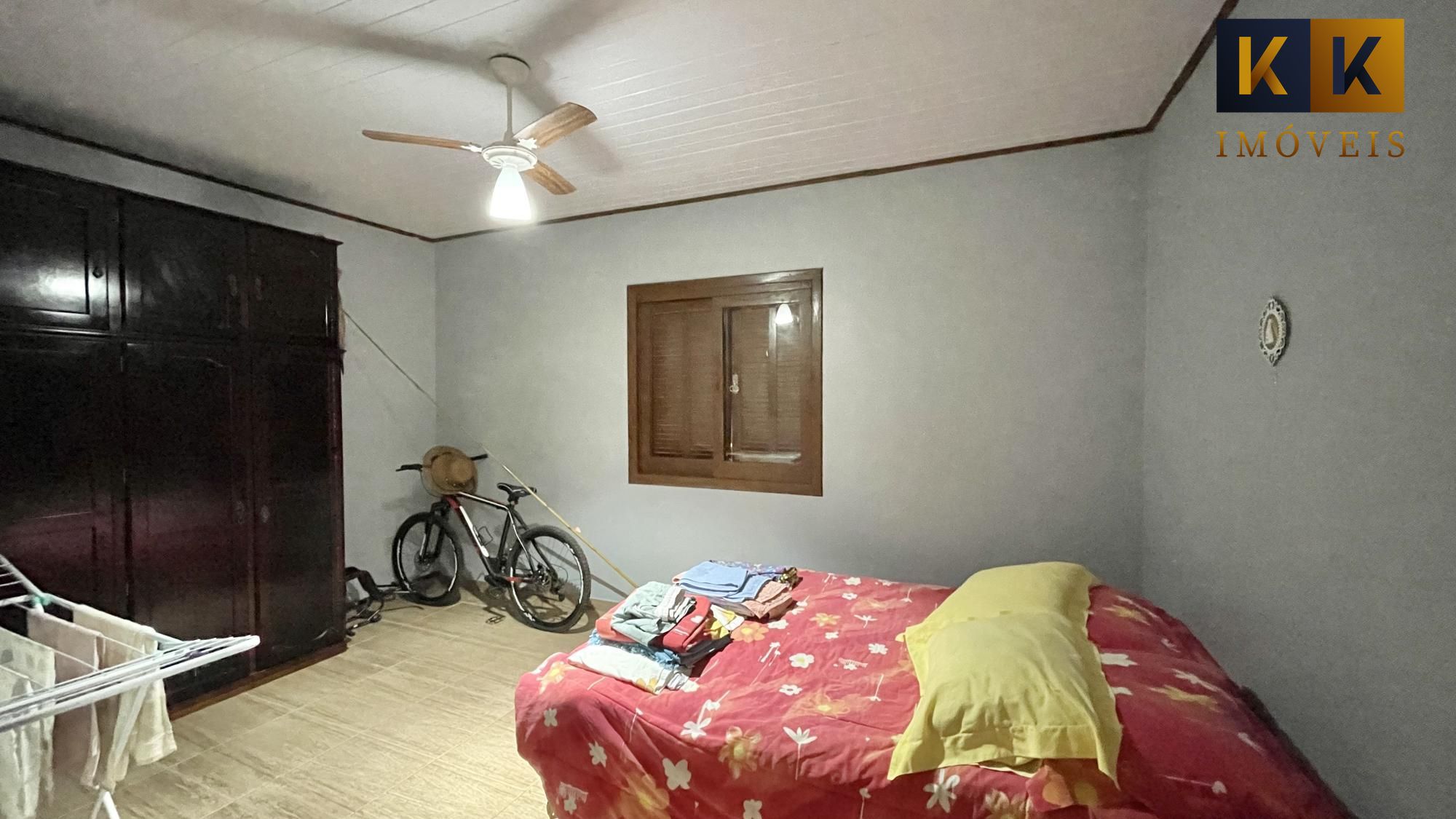 Casa à venda com 8 quartos, 300m² - Foto 21