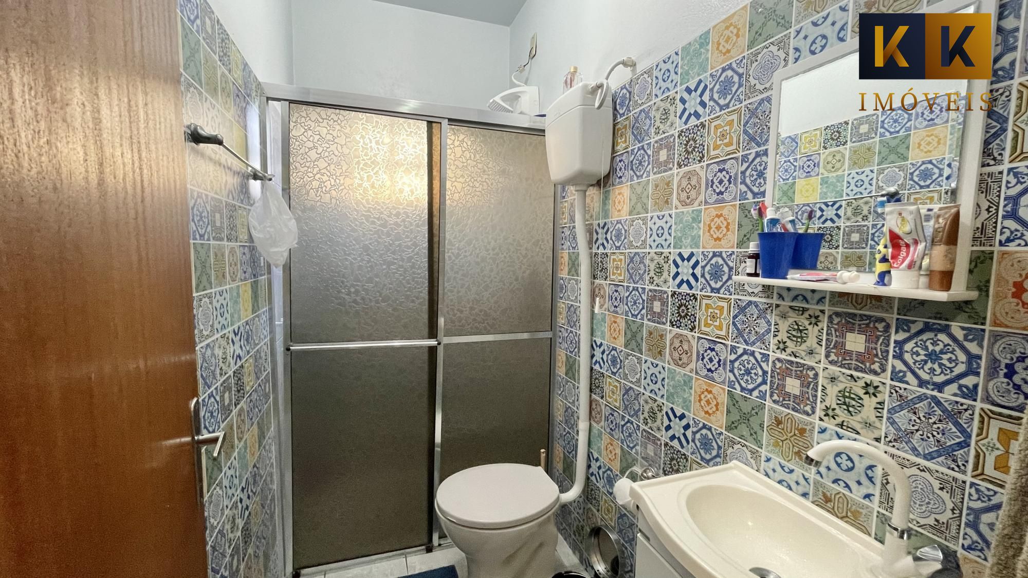 Casa à venda com 8 quartos, 300m² - Foto 17