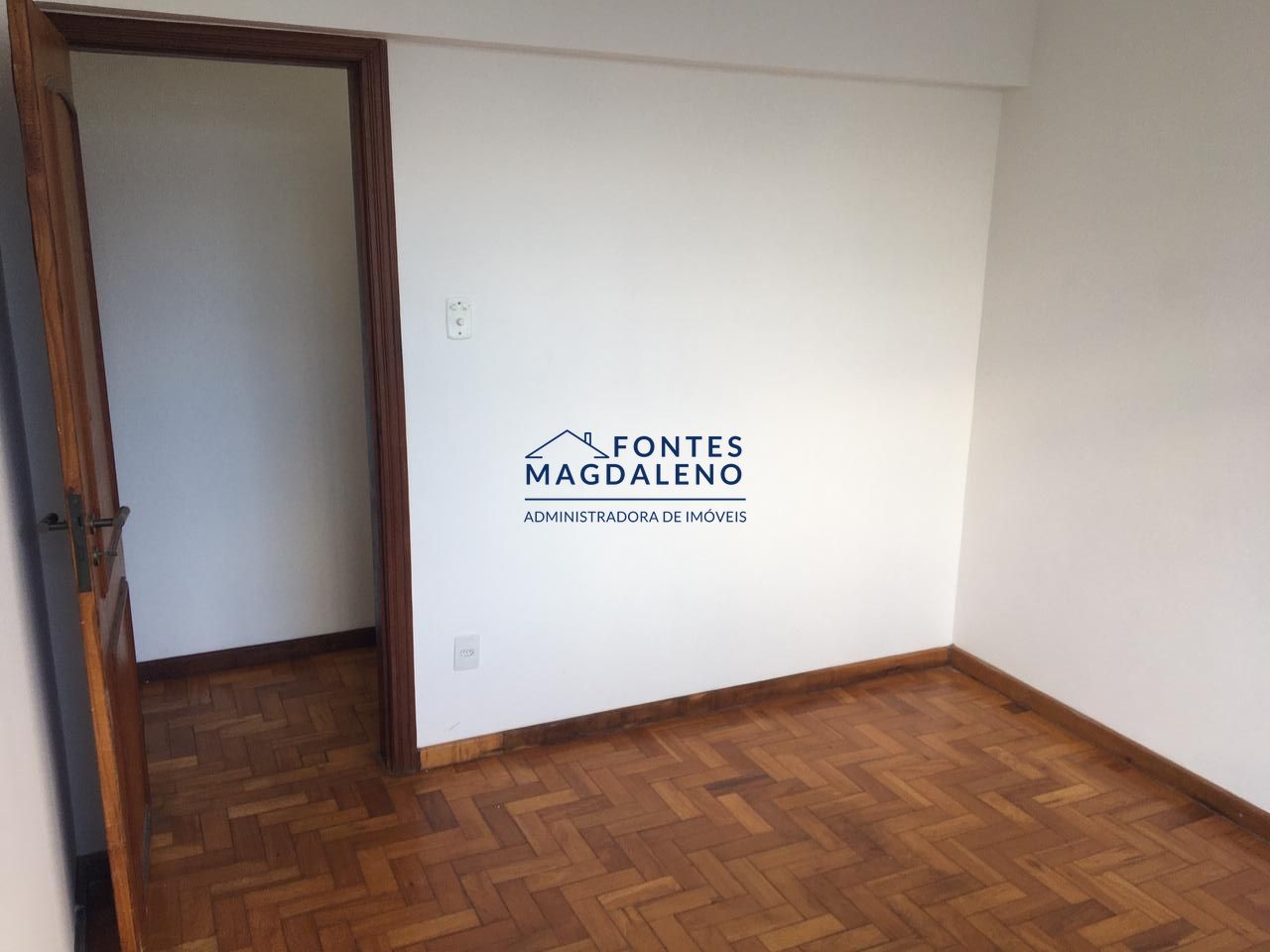 Apartamento à venda com 2 quartos, 64m² - Foto 19