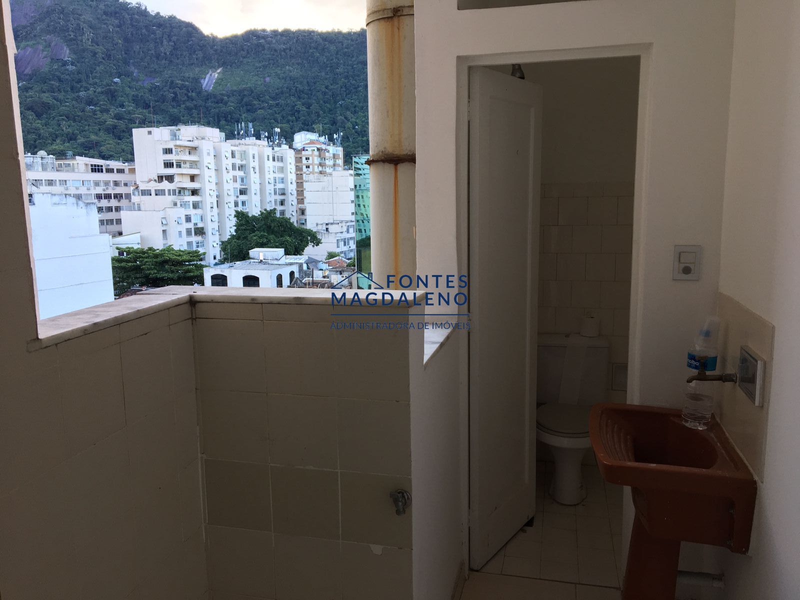 Apartamento à venda com 2 quartos, 64m² - Foto 34