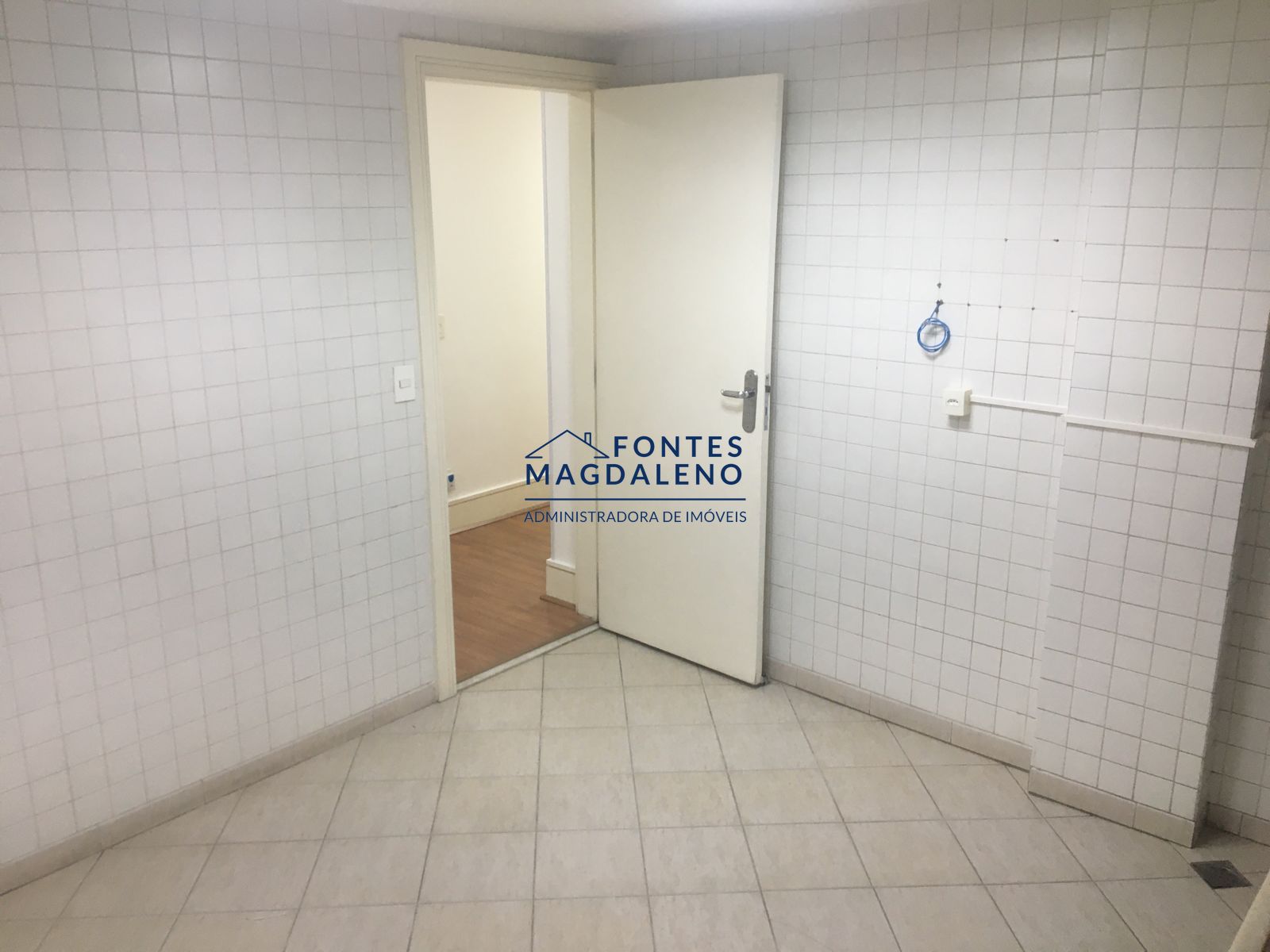 Conjunto Comercial-Sala para alugar com 10 quartos, 350m² - Foto 46