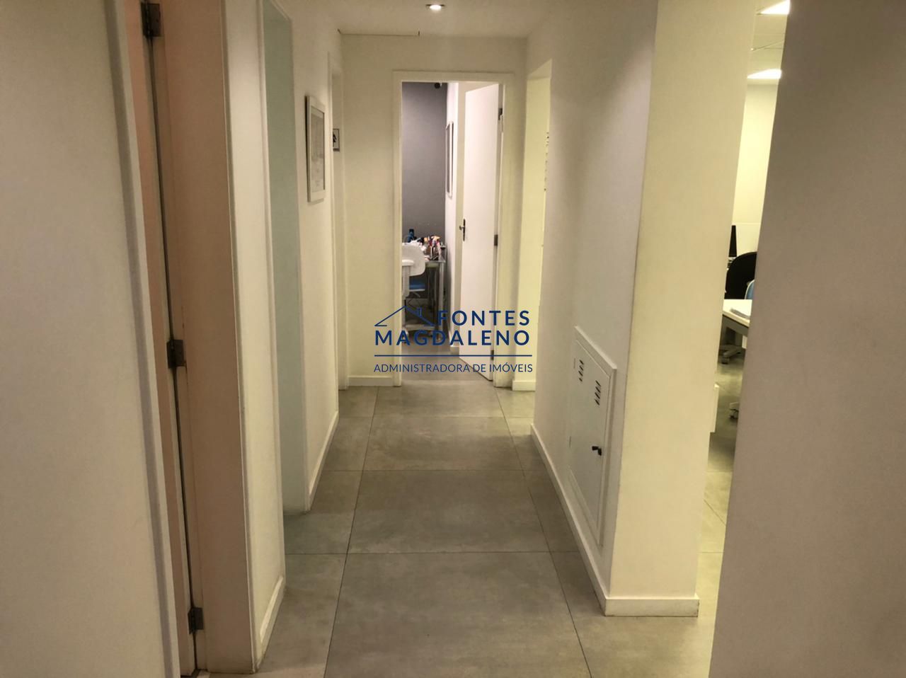 Conjunto Comercial-Sala à venda com 5 quartos, 150m² - Foto 20