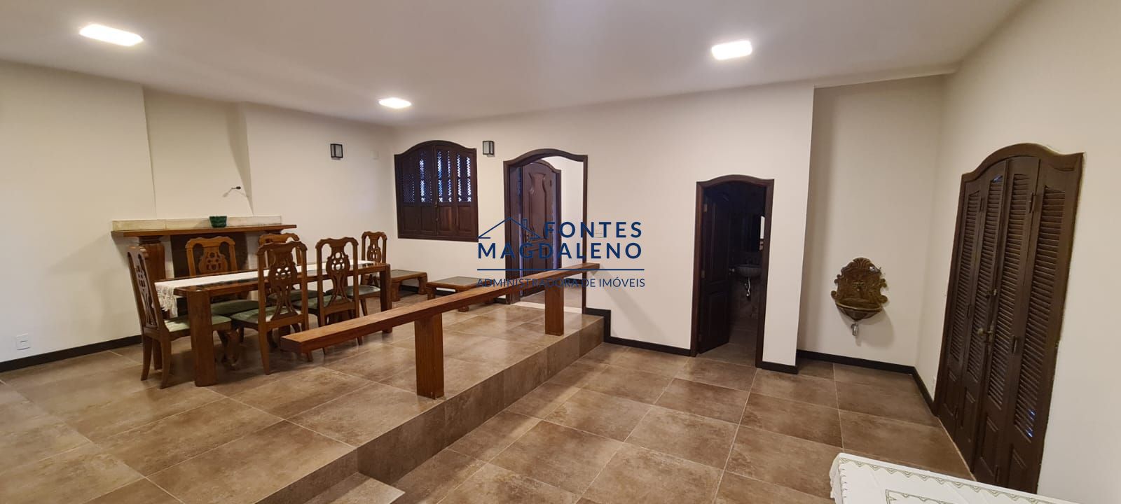 Casa à venda com 3 quartos, 246m² - Foto 15