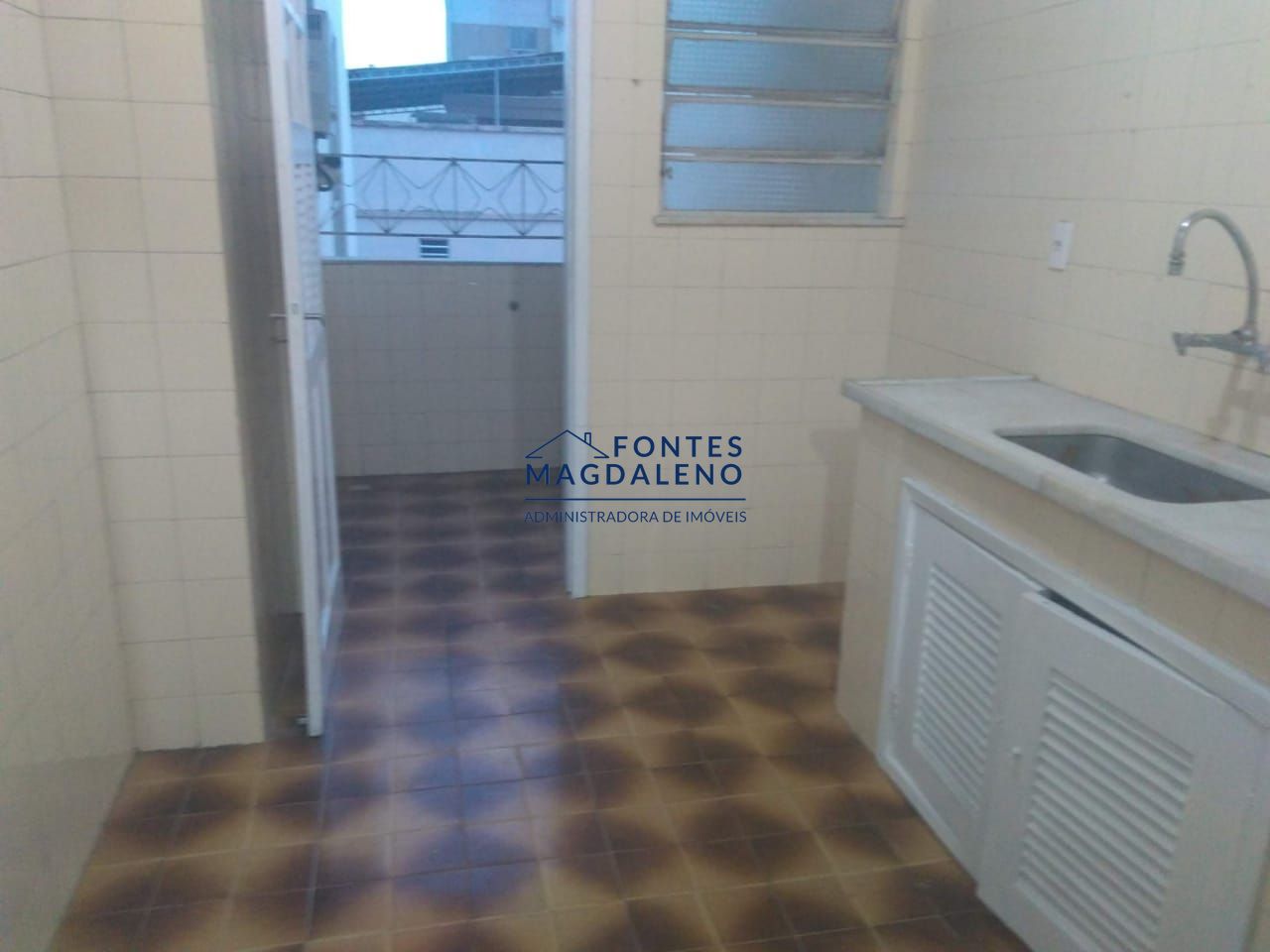 Apartamento à venda com 3 quartos, 76m² - Foto 11