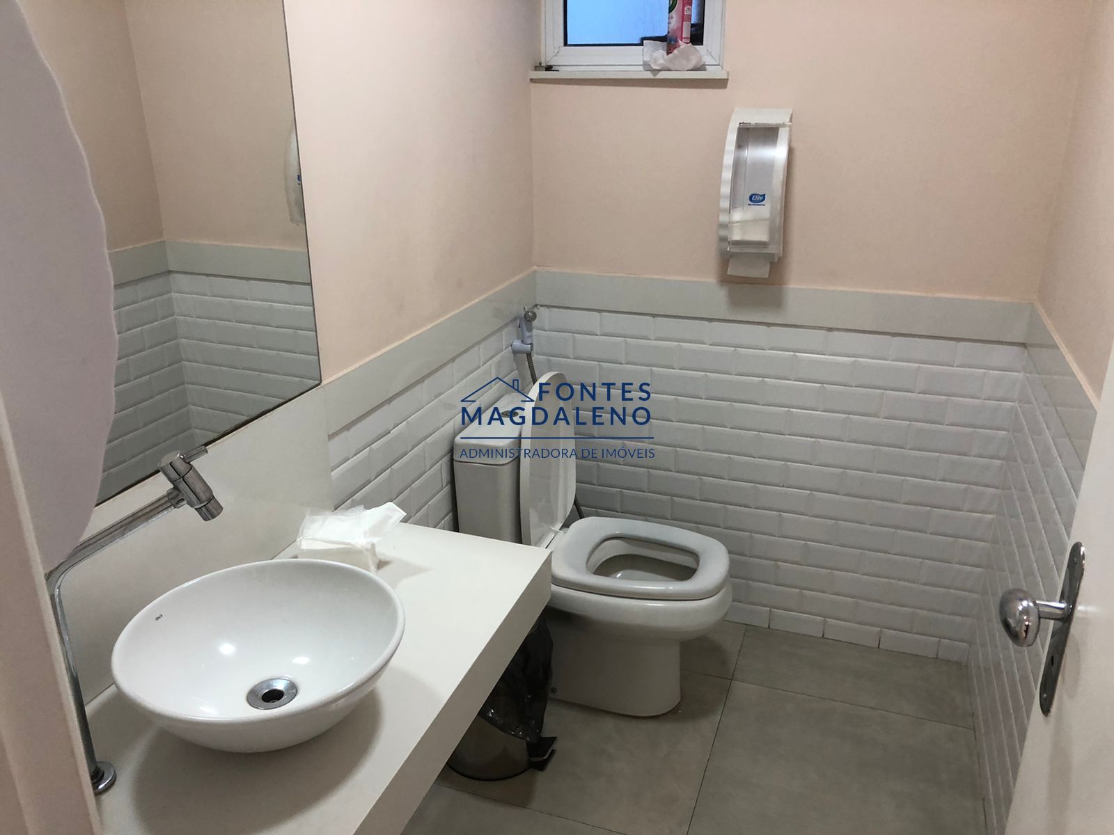 Conjunto Comercial-Sala à venda com 5 quartos, 150m² - Foto 36