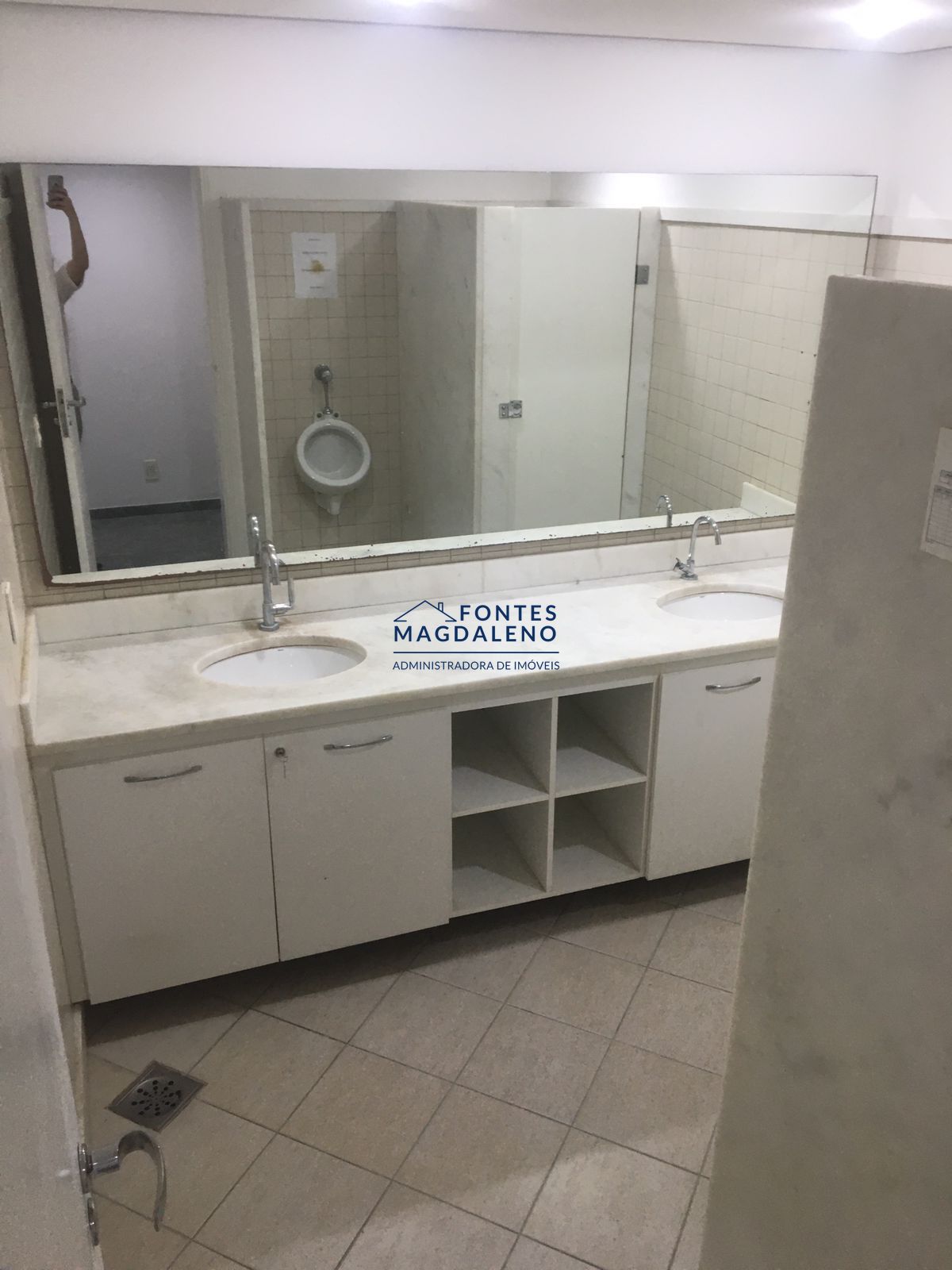 Conjunto Comercial-Sala para alugar com 10 quartos, 350m² - Foto 53