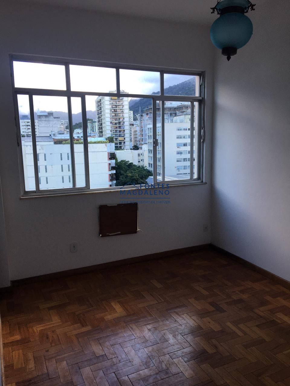 Apartamento à venda com 2 quartos, 64m² - Foto 24