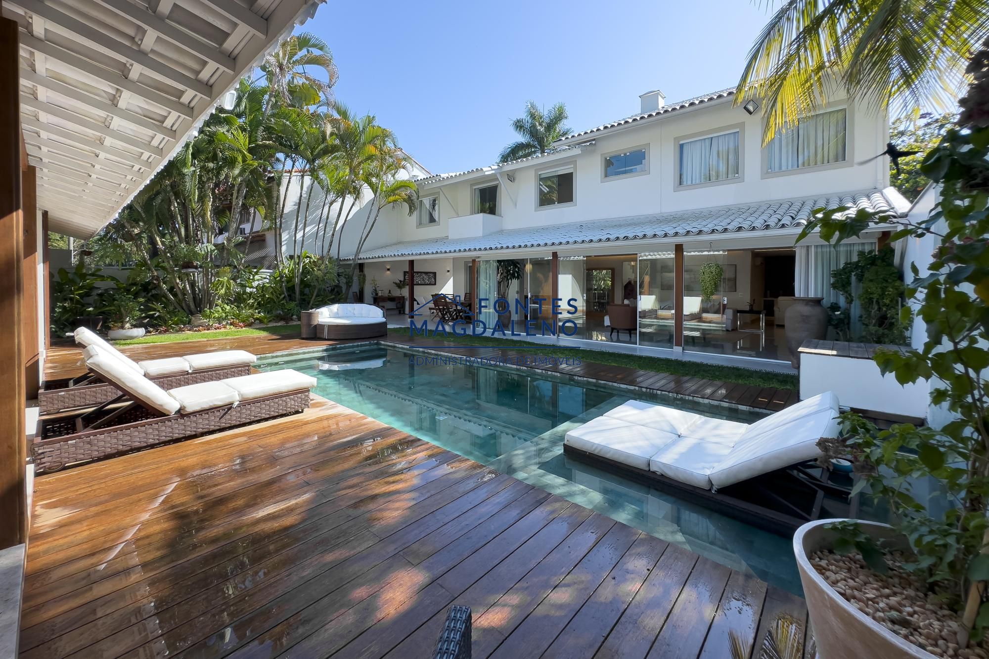 Casa em condomnio  venda  no Barra da Tijuca - Rio de Janeiro, RJ. Imveis