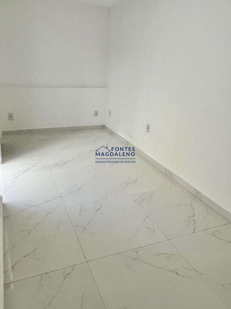 Casa à venda com 3 quartos, 110m² - Foto 14