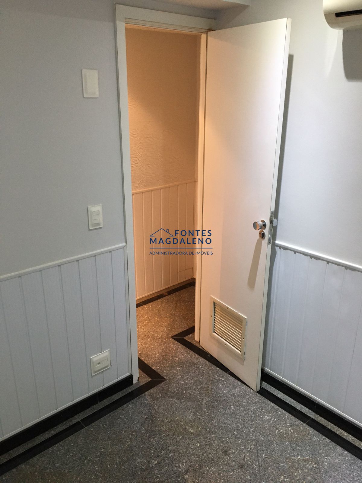 Conjunto Comercial-Sala à venda e aluguel com 1 quarto, 45m² - Foto 13