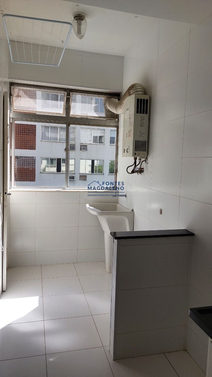 Apartamento à venda com 2 quartos, 60m² - Foto 11