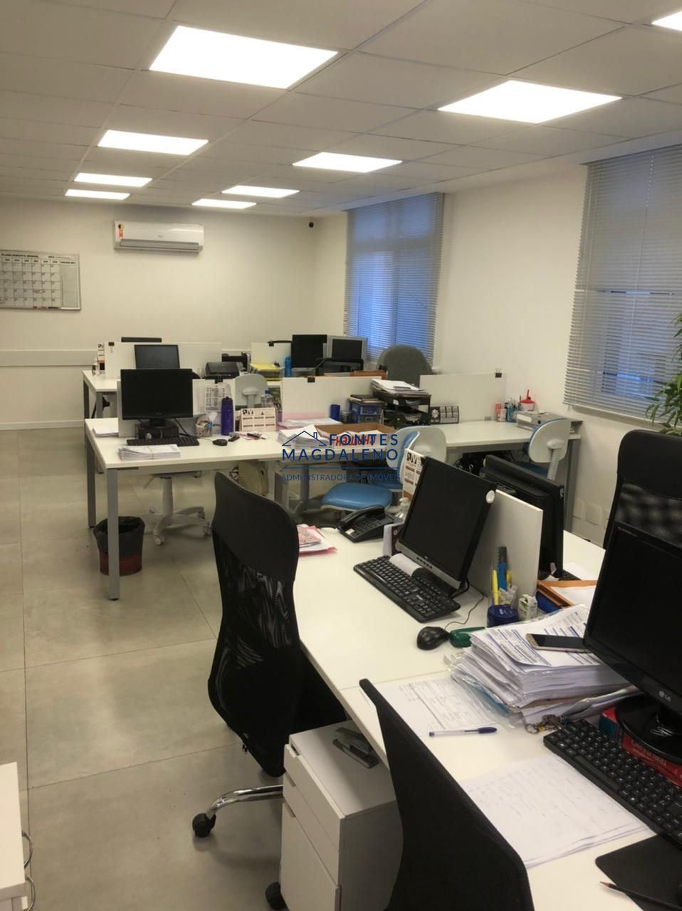 Conjunto Comercial-Sala à venda com 5 quartos, 150m² - Foto 26