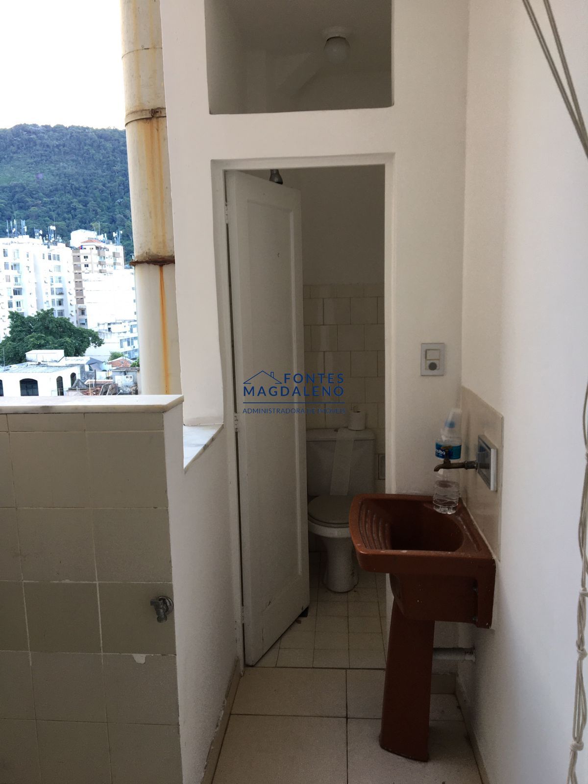 Apartamento à venda com 2 quartos, 64m² - Foto 33