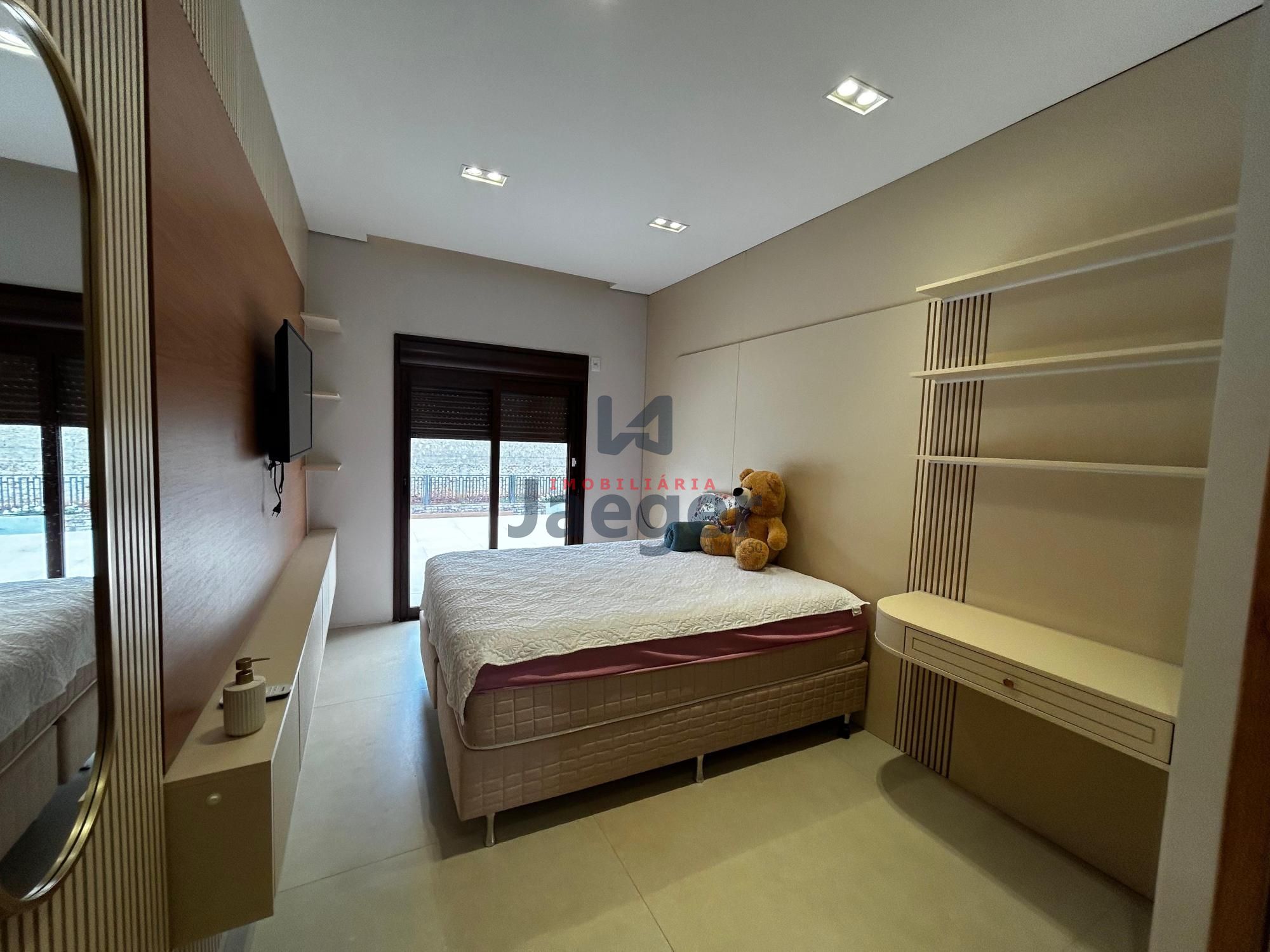 Casa, 4 quartos, 308 m² - Foto 38