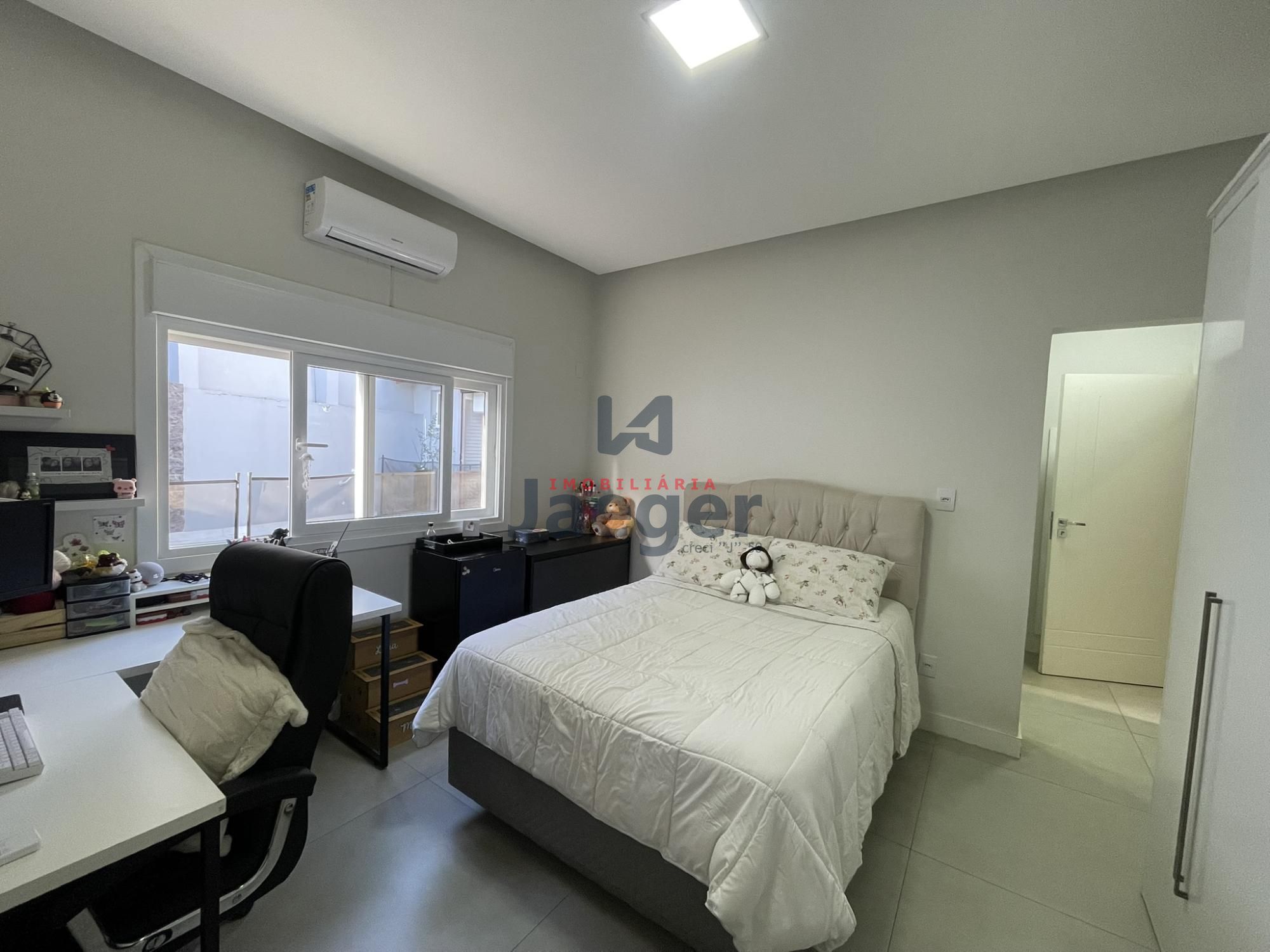 Casa à venda com 3 quartos, 178m² - Foto 18