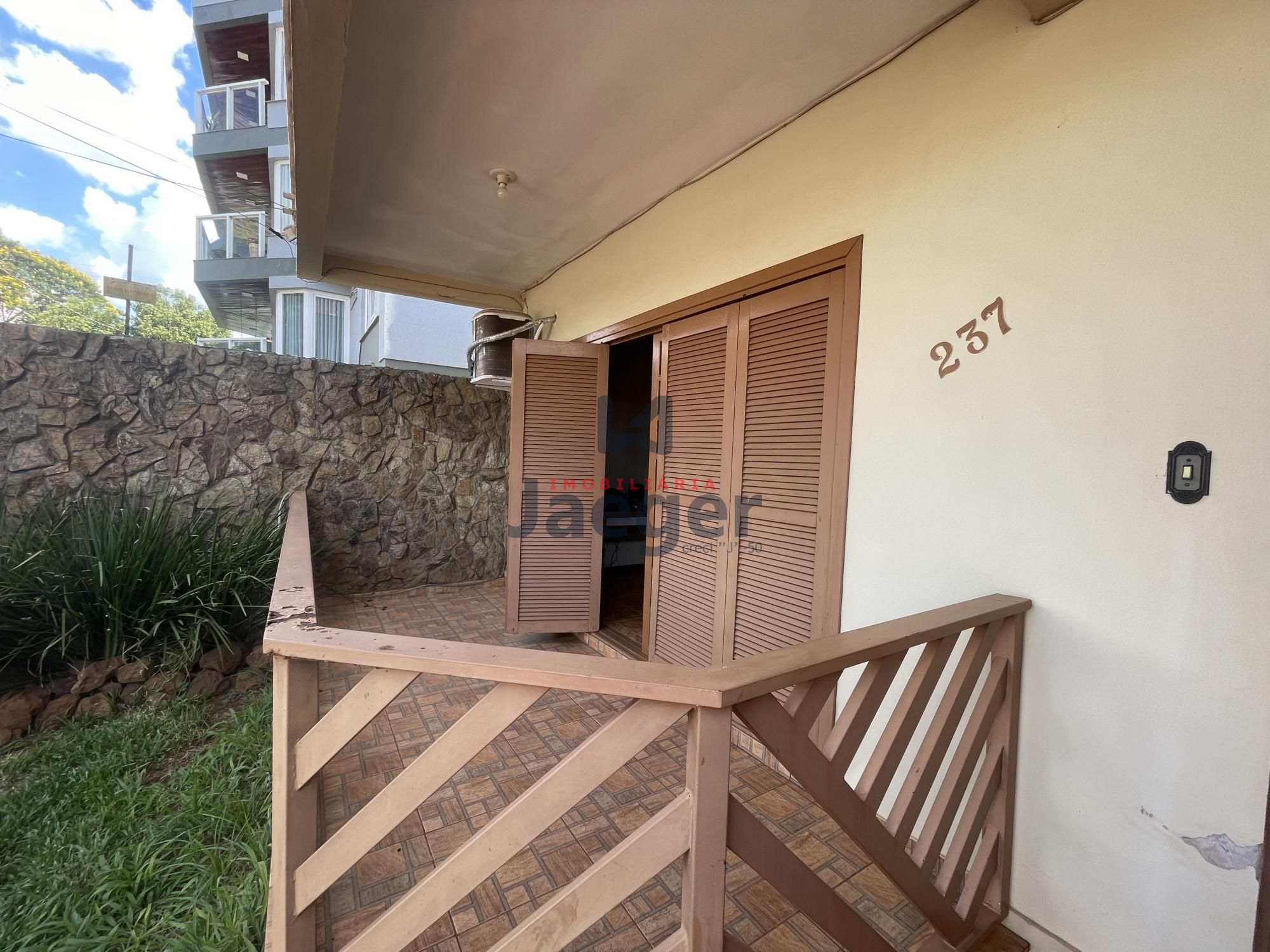 Apartamento à venda com 3 quartos, 137m² - Foto 6
