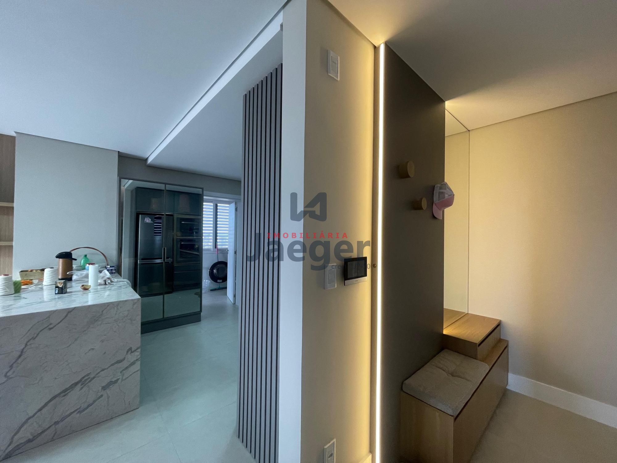 Apartamento à venda com 3 quartos, 267m² - Foto 11