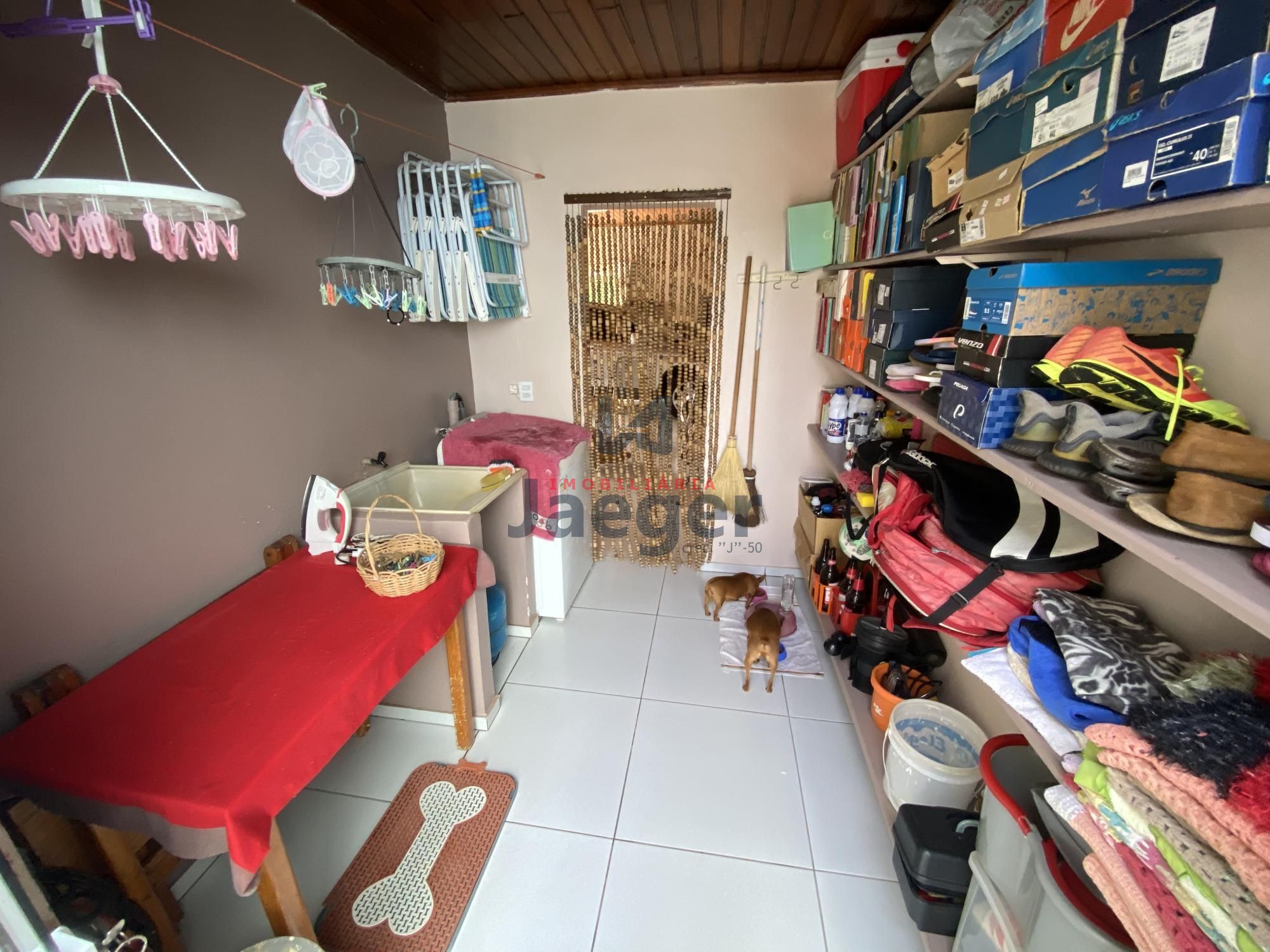 Casa à venda com 4 quartos, 141m² - Foto 18