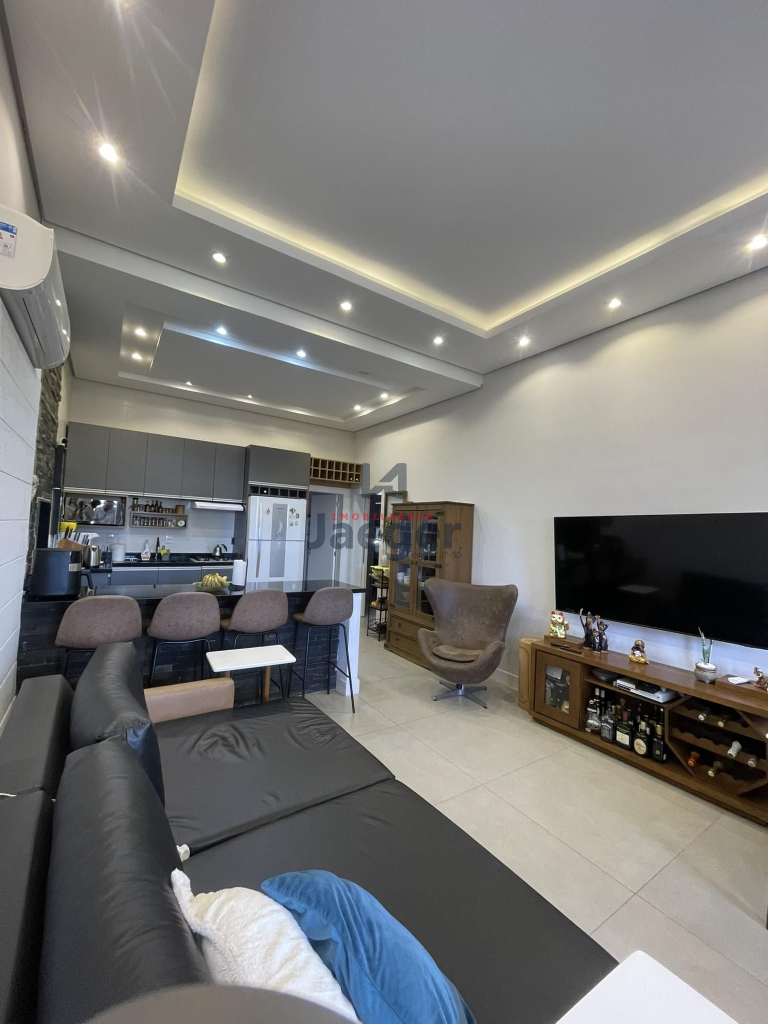 Casa à venda com 3 quartos, 178m² - Foto 4
