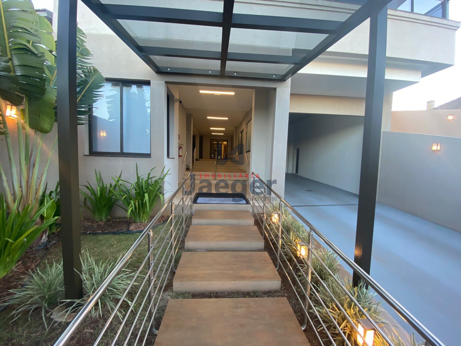 Apartamento à venda com 2 quartos, 85m² - Foto 25