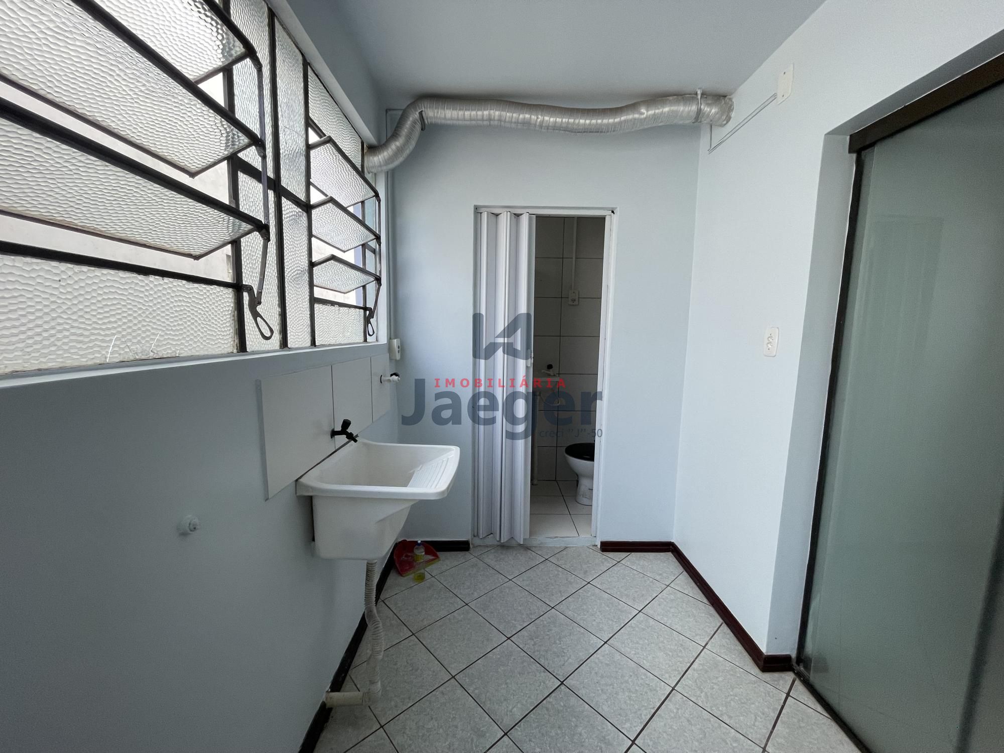 Apartamento à venda com 3 quartos, 95m² - Foto 5