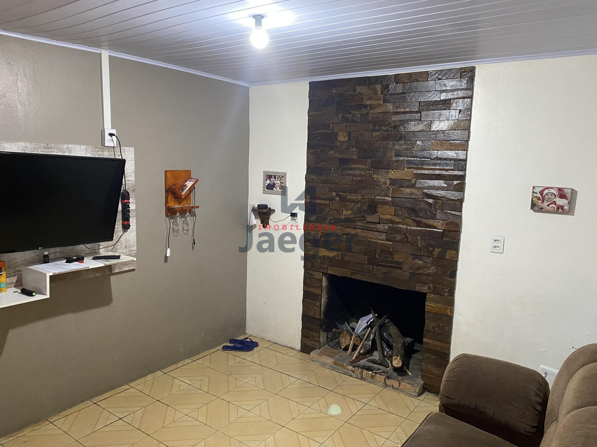 Casa à venda com 5 quartos, 180m² - Foto 3