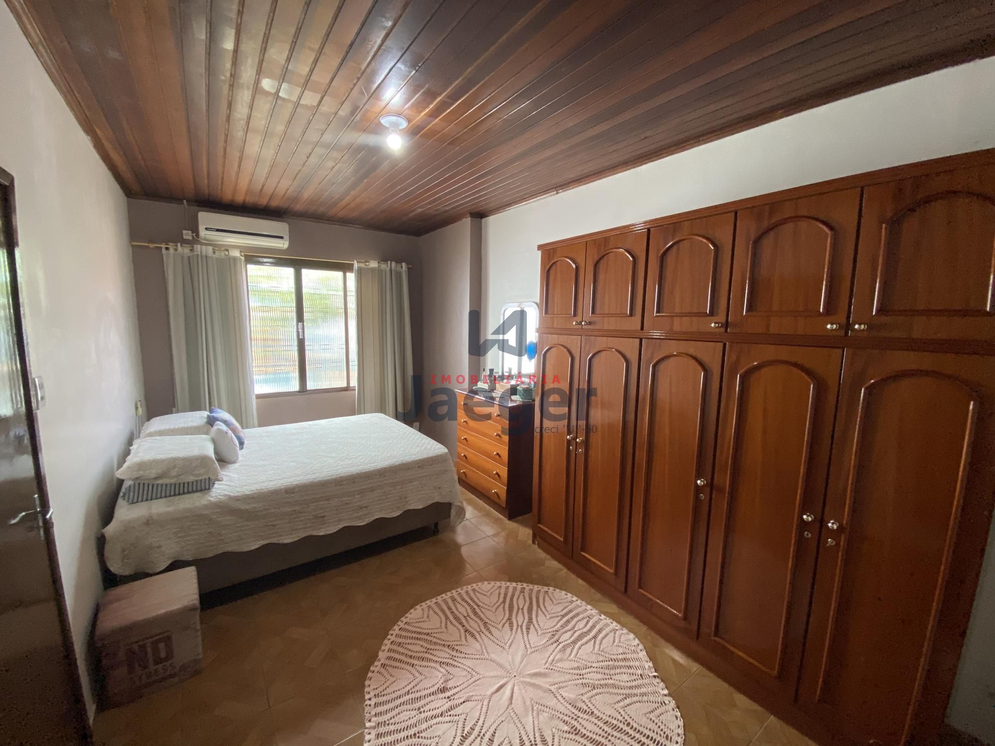 Casa à venda com 4 quartos, 141m² - Foto 13